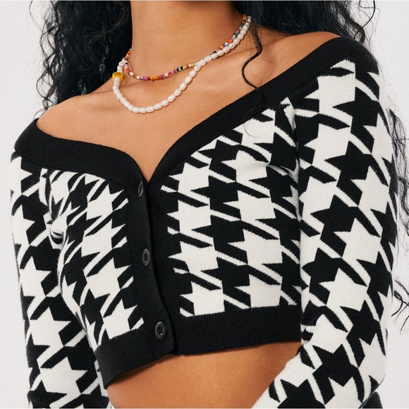 Social Tourist Knit Set - Picture 6 of 9